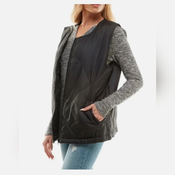 Socialite | Mae Black Packable Quilted Puffer Vest - Black S/M Like NEW - Picture 2 of 10